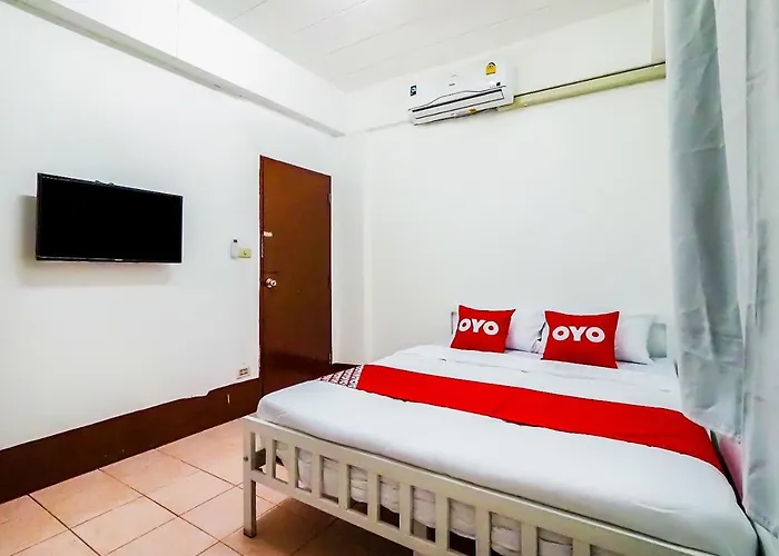 Oyo 558 Green Bangkapi Hotel 2*